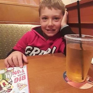 Meet your Posher, Raquel